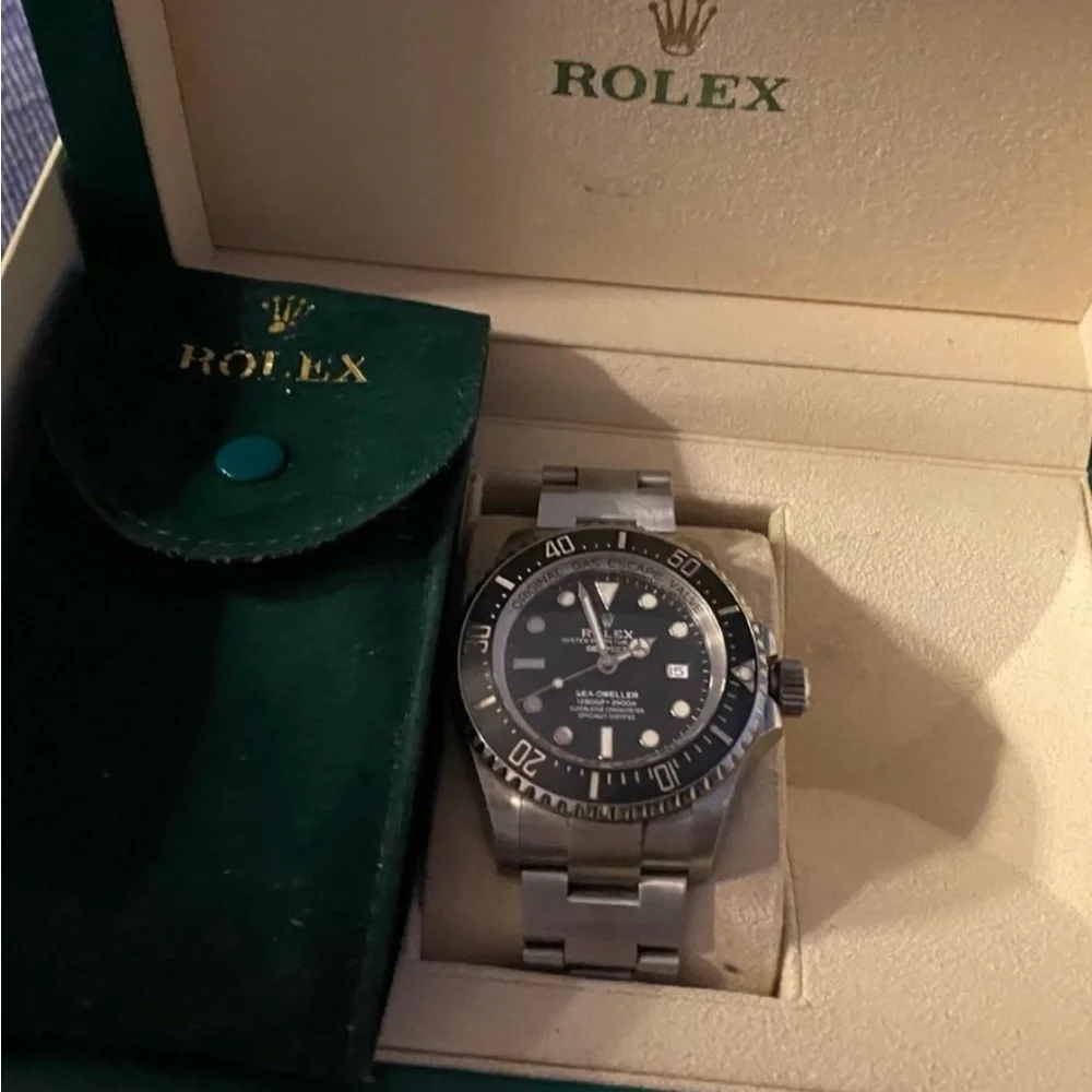 Rolex Sea-Dweller Deepsea 44
Watch - Black Dial (Ref# 126660) - Picture 13 of 16